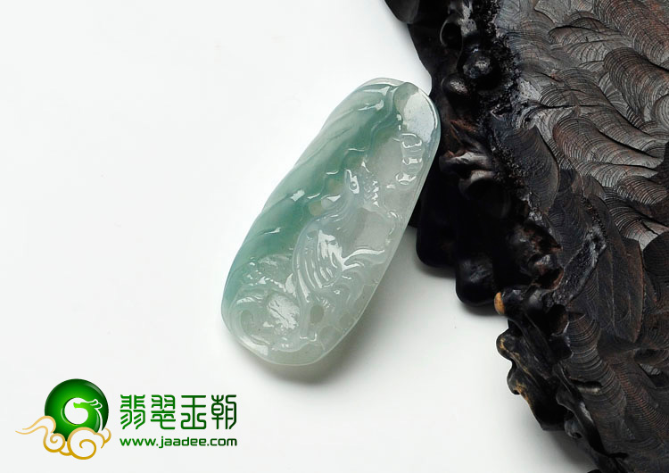 冰种晴水缅甸翡翠闻鸡起舞挂件