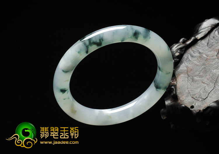 糯冰种飘花缅甸翡翠圆条手镯（59.5mm）