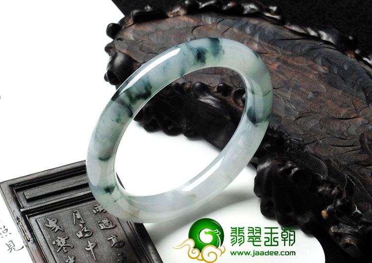 糯冰种飘花缅甸翡翠圆条手镯（59.5mm）