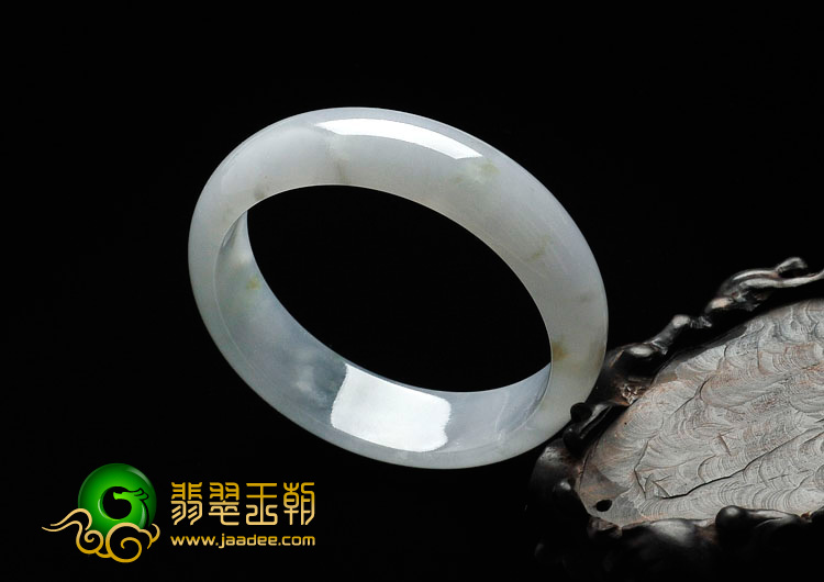 糯冰种飘花缅甸翡翠手镯（59.2mm）