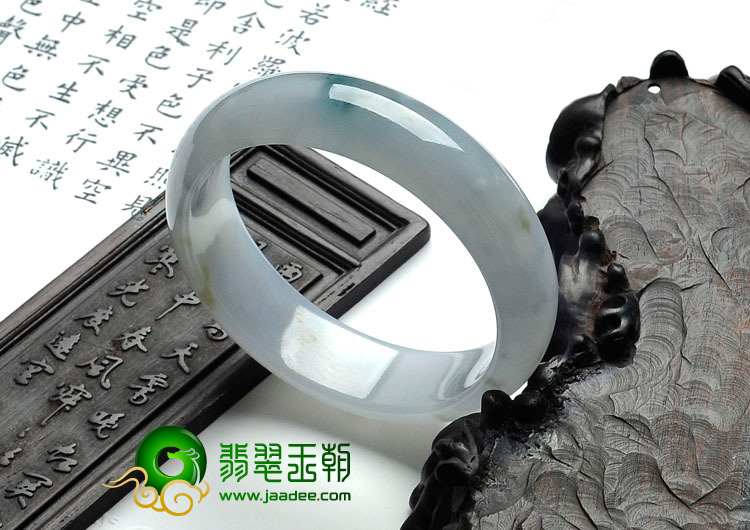 糯冰种飘花缅甸翡翠手镯（59.2mm）