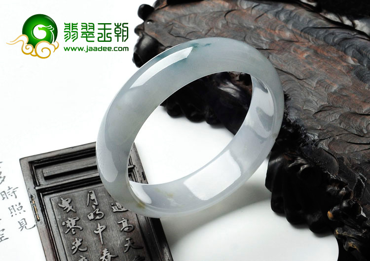 糯冰种飘花缅甸翡翠手镯（59.2mm）