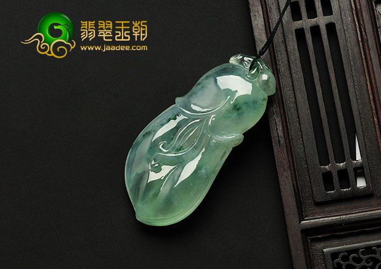 冰种飘花缅甸翡翠玉兰花挂件