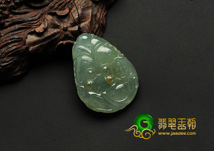 冰种晴水黄翡缅甸翡翠金鱼挂件
