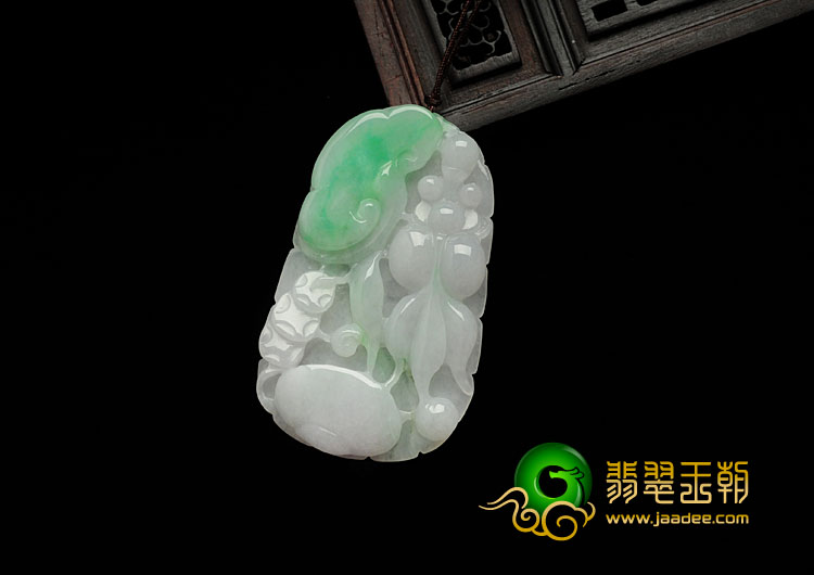 糯冰种豆色缅甸翡翠金玉满堂挂件