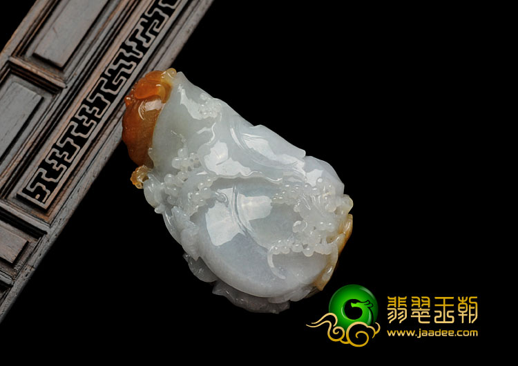 糯冰种红黄翡缅甸翡翠英明神武手玩件