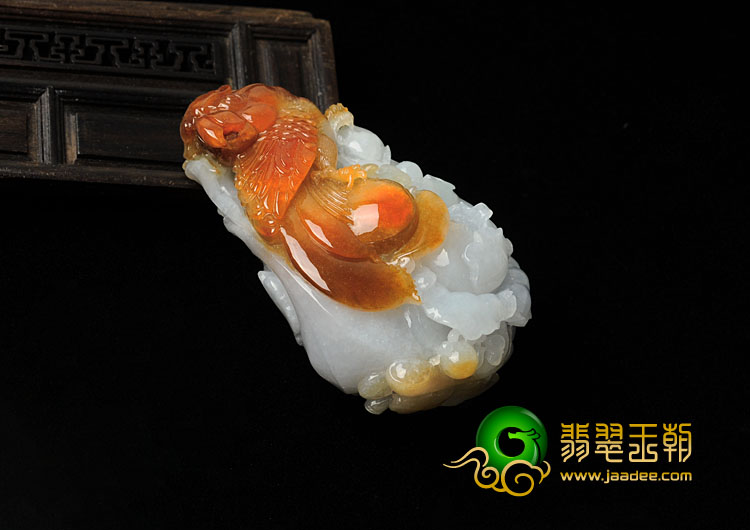 糯冰种红黄翡缅甸翡翠英明神武手玩件