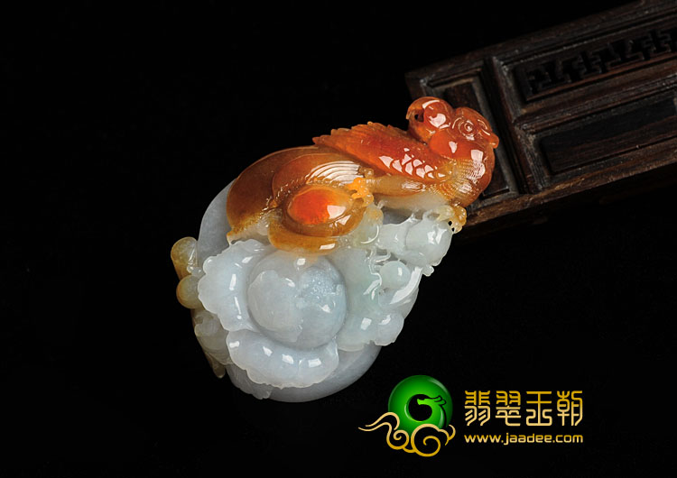 糯冰种红黄翡缅甸翡翠英明神武手玩件