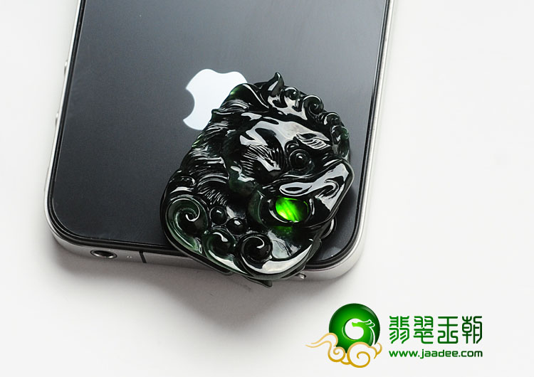 feicui冰种墨翠缅甸翡翠鹰头挂件