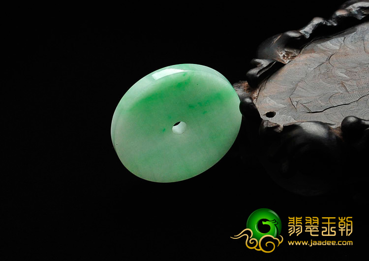 糯冰种翠色缅甸翡翠平安扣挂件