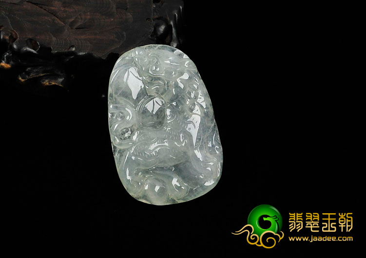 (超值推荐)冰种缅甸翡翠虎牌挂件