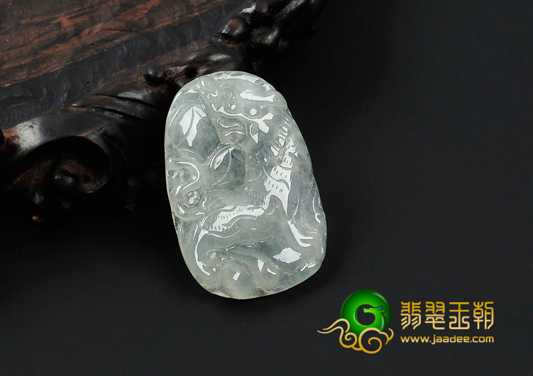 (超值推荐)冰种缅甸翡翠虎牌挂件