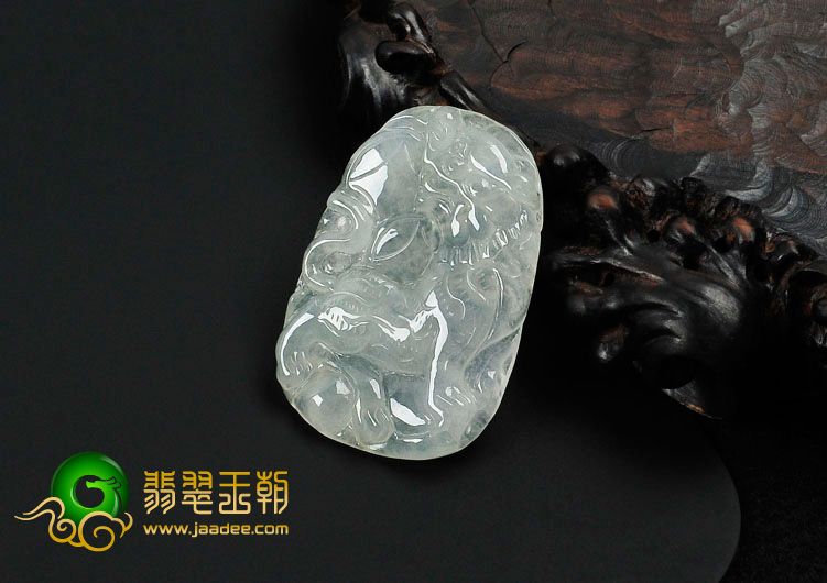 (超值推荐)冰种缅甸翡翠虎牌挂件