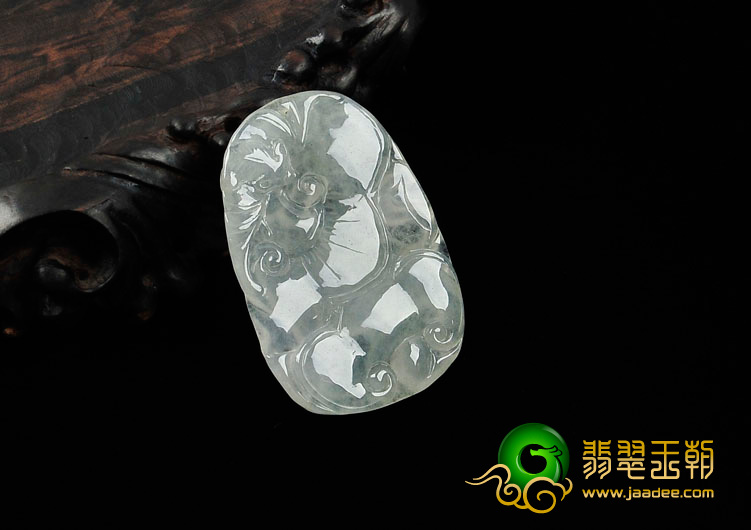 (超值推荐)冰种缅甸翡翠虎牌挂件