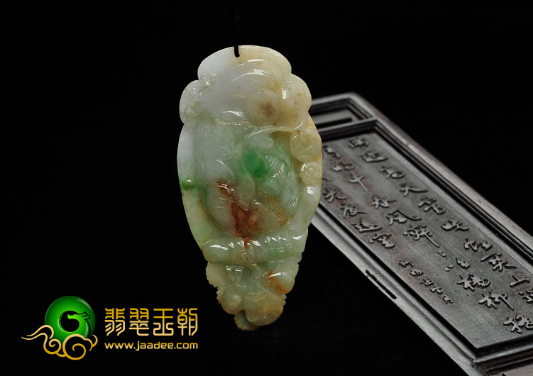 糯冰种三彩缅甸翡翠英明神武挂件