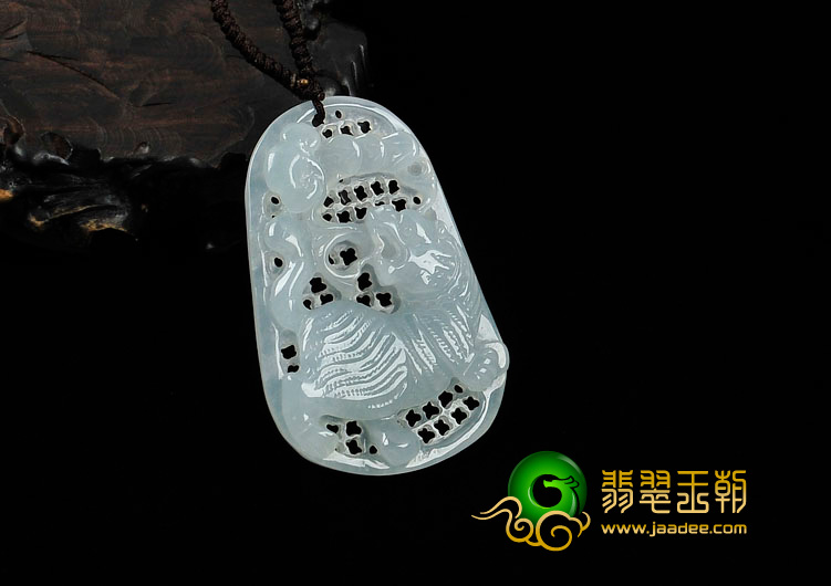 冰种晴水缅甸翡翠雕花虎牌挂件