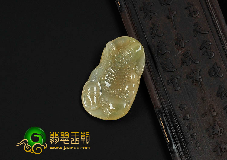 糯冰种黄翡缅甸翡翠济公挂件