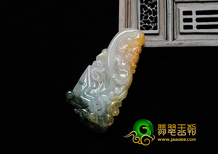 糯冰种黄翡飘花缅甸翡翠仿古龙挂件