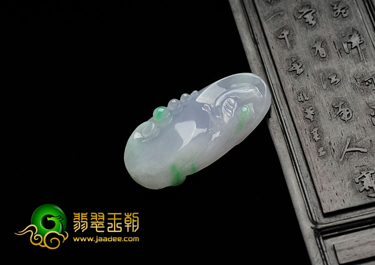 糯冰种春带彩缅甸翡翠喜得连科挂件