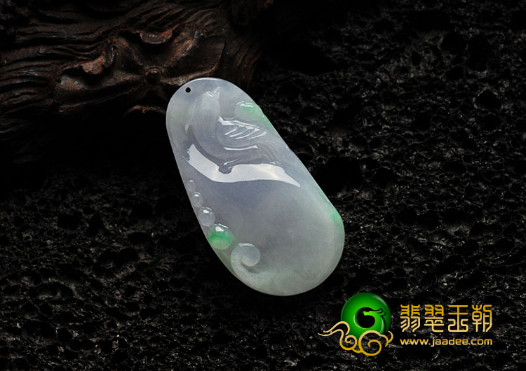 糯冰种春带彩缅甸翡翠喜得连科挂件