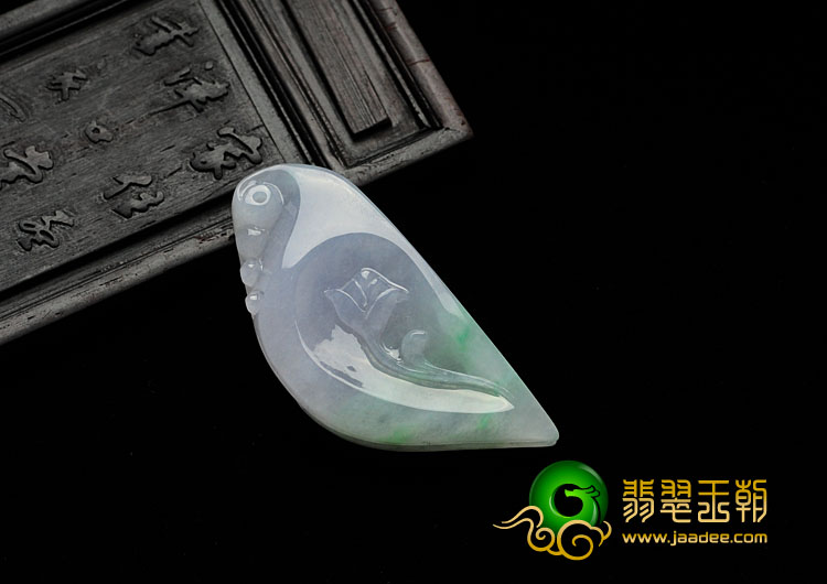 糯冰种春带彩缅甸翡翠一枝独秀挂件