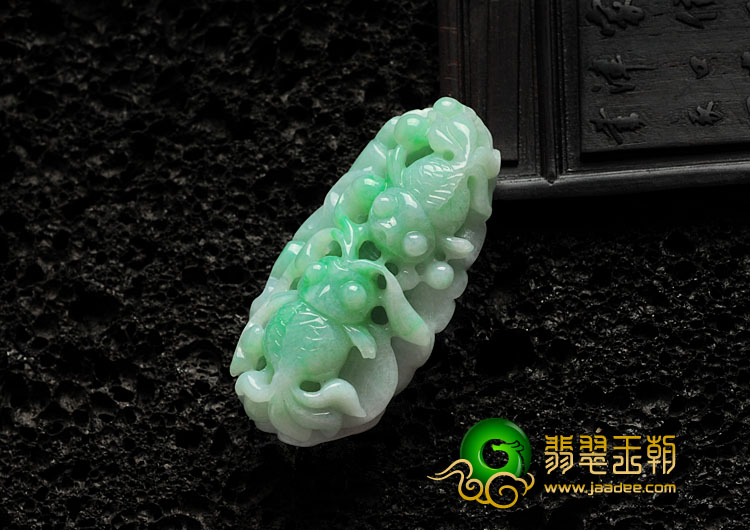 糯冰种翠色缅甸翡翠金玉满堂挂件