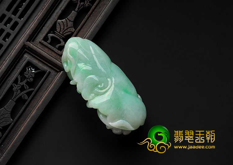 糯冰种翠色缅甸翡翠金玉满堂挂件