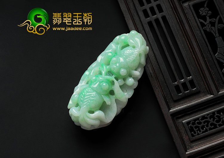 糯冰种翠色缅甸翡翠金玉满堂挂件