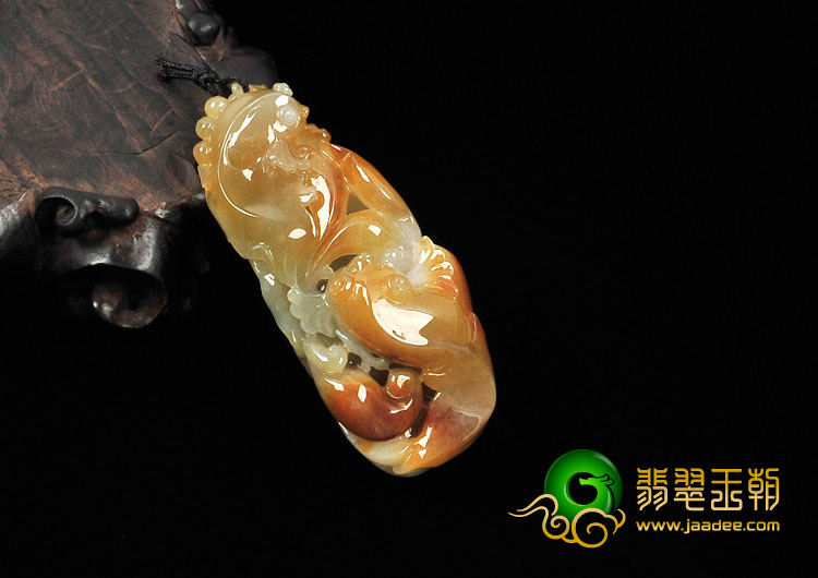 糯冰种褐黄翡缅甸翡翠年年有余挂件