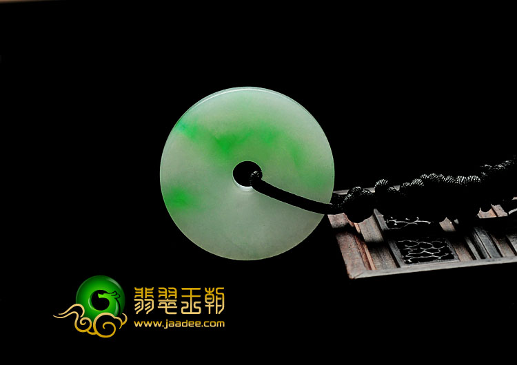 糯冰种飘翠缅甸翡翠平安扣挂件