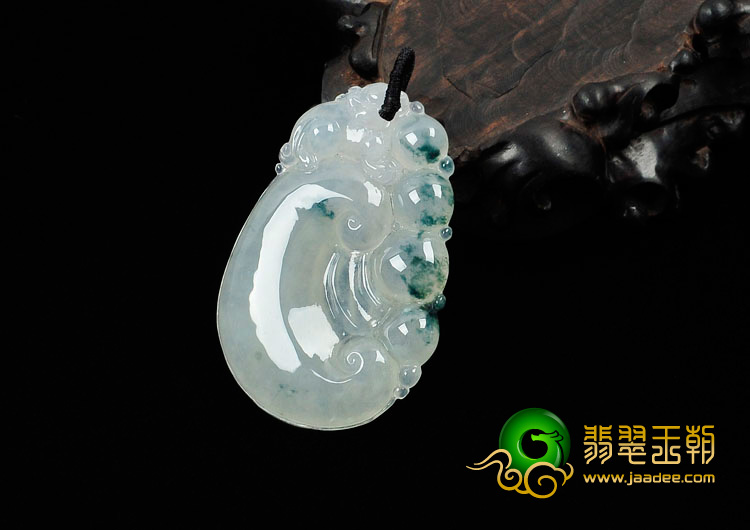冰种飘花缅甸翡翠如意寿挂件