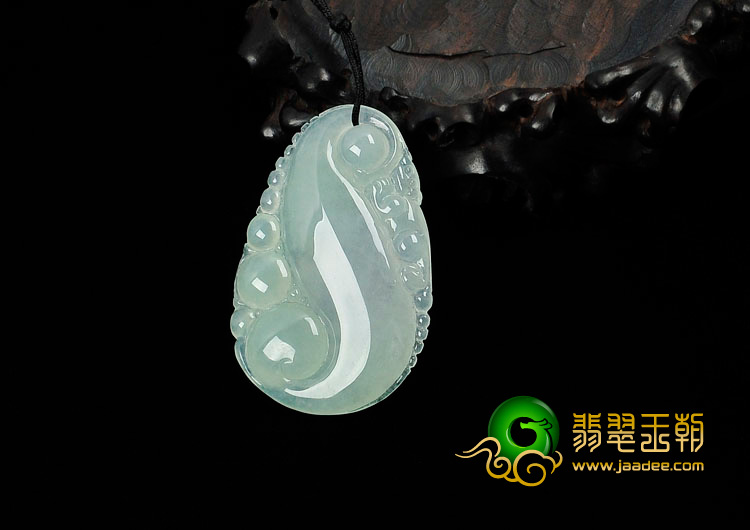 冰种晴水缅甸翡翠如意挂件