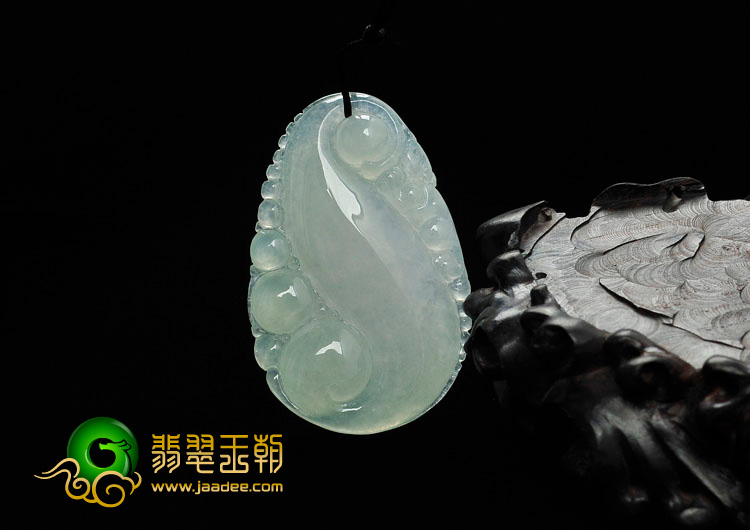 冰种晴水缅甸翡翠如意挂件