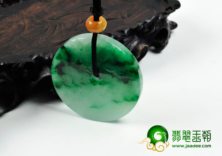 糯冰种飘翠缅甸翡翠平安扣挂件