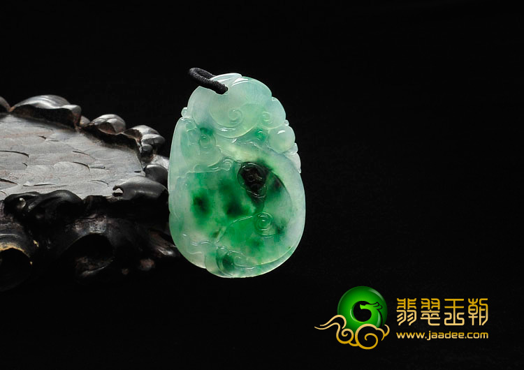 冰种翠色缅甸翡翠灵芝如意挂件