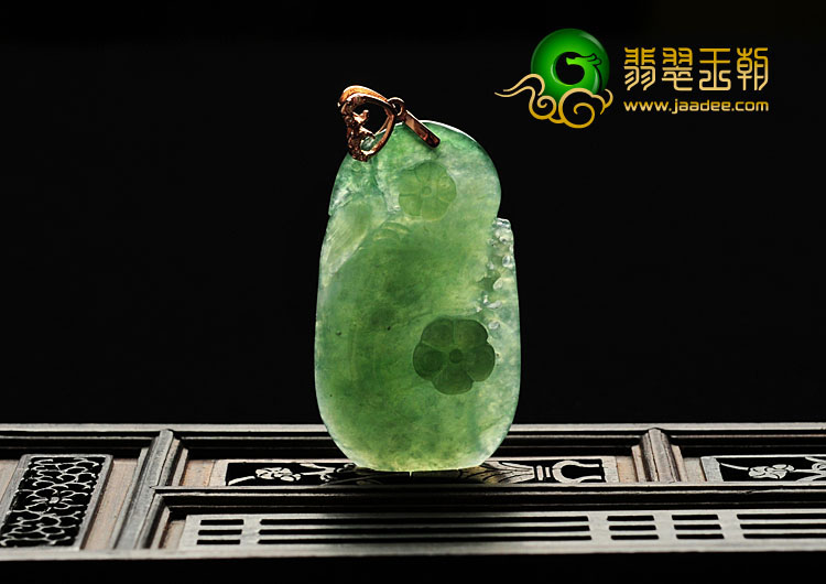 冰种晴水缅甸翡翠如意挂件