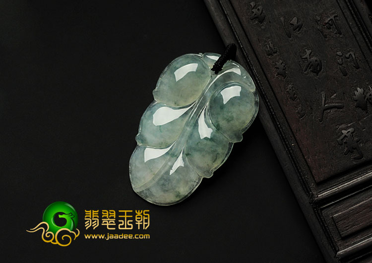 冰种飘花缅甸翡翠叶子挂件