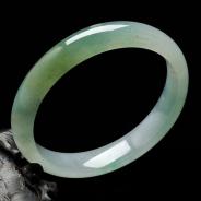 糯冰种晴水略带黄翡缅甸翡翠手镯（60mm）