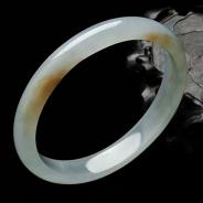 糯冰种淡晴水略带黄翡缅甸翡翠贵妃镯（57.4mm-53.2mm）