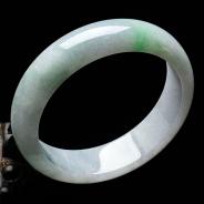 糯冰种春带彩缅甸翡翠手镯（55.3mm）