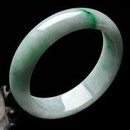 糯冰种春带彩缅甸翡翠手镯（56.9mm）