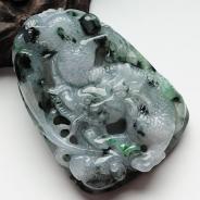 糯冰种飘花缅甸翡翠龙牌挂件