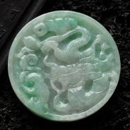糯冰种豆绿缅甸翡翠龙凤牌挂件