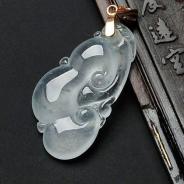冰玻种飘花缅甸翡翠如意挂件
