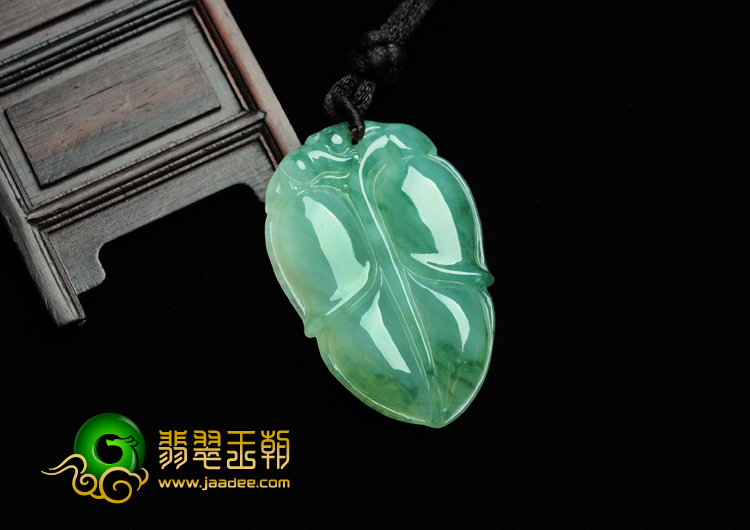 冰种飘花缅甸翡翠叶子挂件
