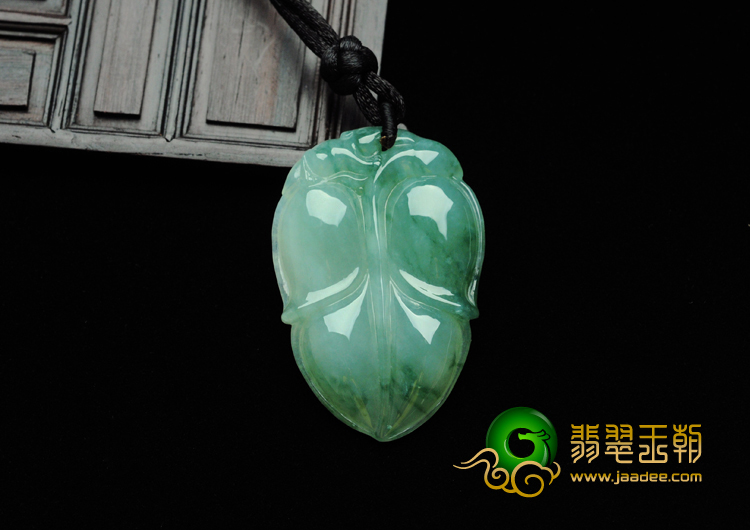冰种飘花缅甸翡翠叶子挂件