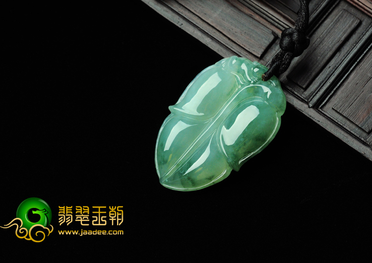 冰种飘花缅甸翡翠叶子挂件