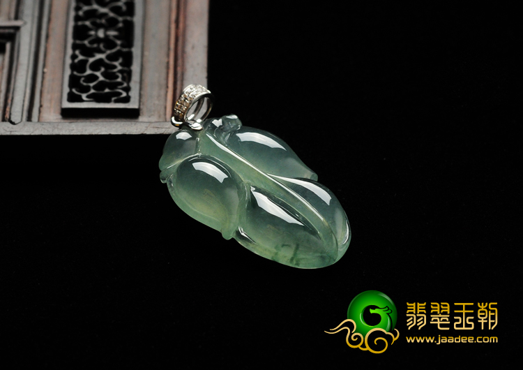 冰种晴水略飘花缅甸翡翠叶子挂件