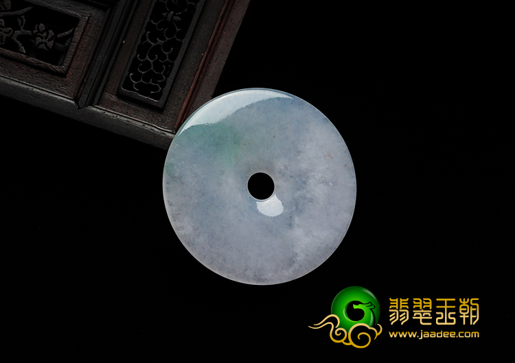 糯冰种春带彩缅甸翡翠平安扣挂件