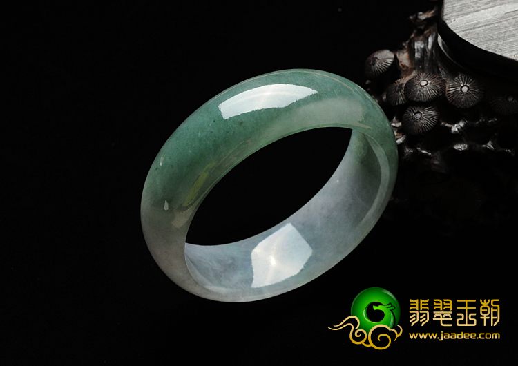 糯冰种晴水缅甸翡翠手镯（58mm）